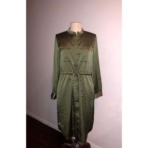 NWOT Banana Republic Satin Cinched Waist Dress